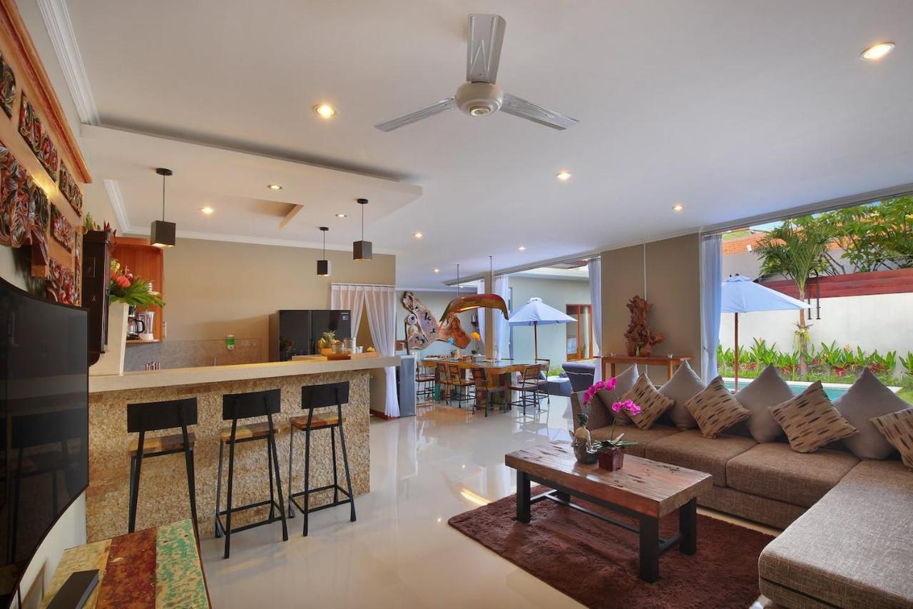Kae Villa Anggrek Seminyak Esterno foto